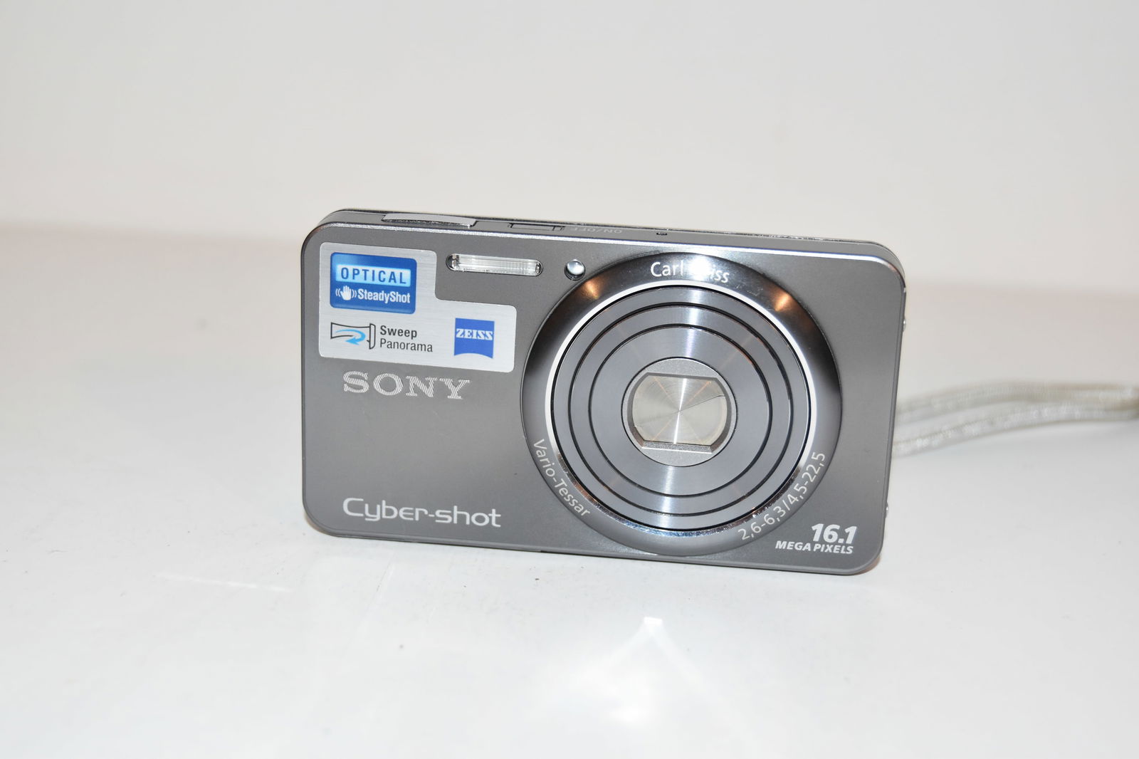 Sony Cybershot DSC-W570 Silver 16.1MP Digital Camera works great!!! (1 of 5)