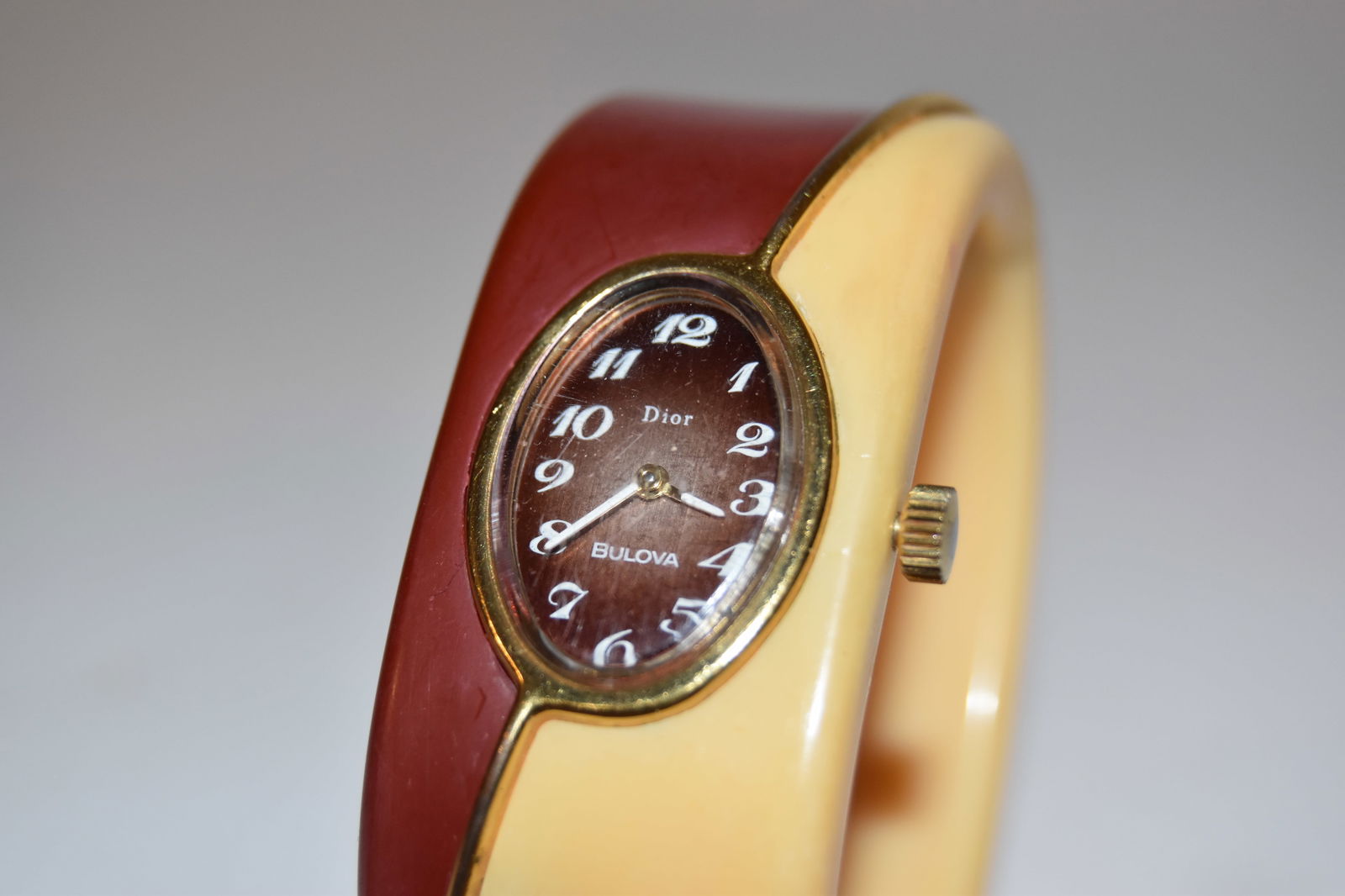 VTG Mid 20th C Modern Christian Dior Bulova Ladies Mechanical Wristwatch RUNNING: VTG Mid 20th C Modern Christian Dior Bulova Ladies Mechanical Wristwatch RUNNING Please view all photos as they are part of the description and condition of this Item, Feel free to contact me with que