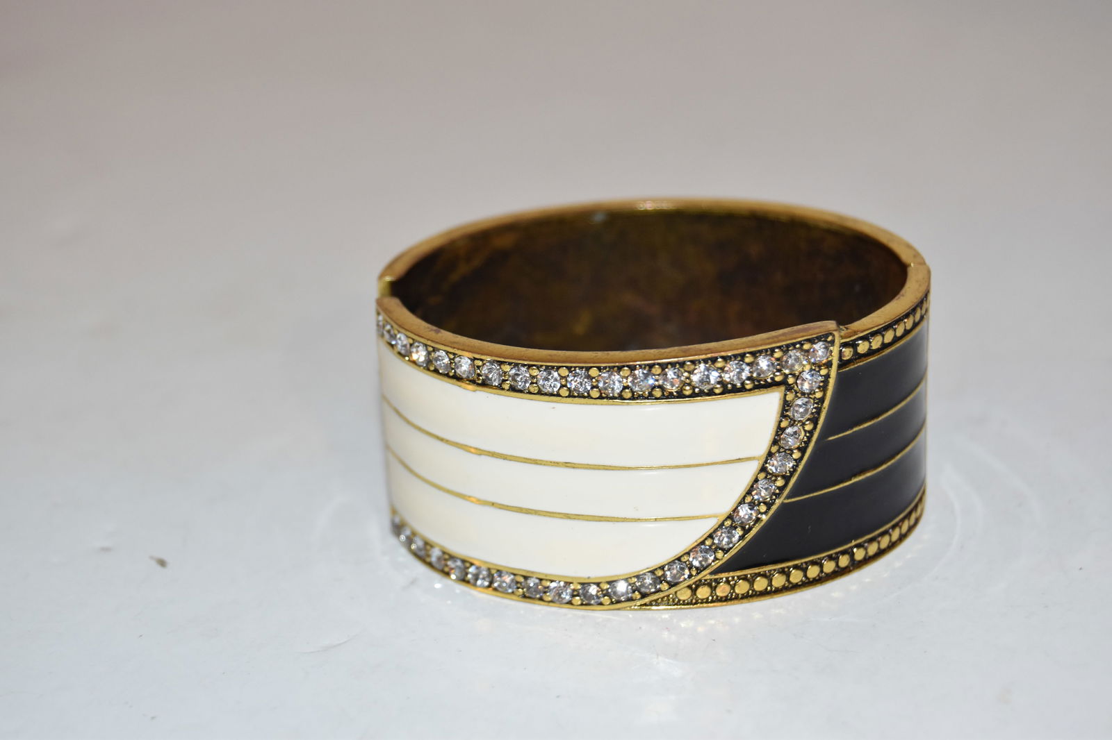 Vintage enamel rhinestone hinged Bracelet 8" (1 of 4)