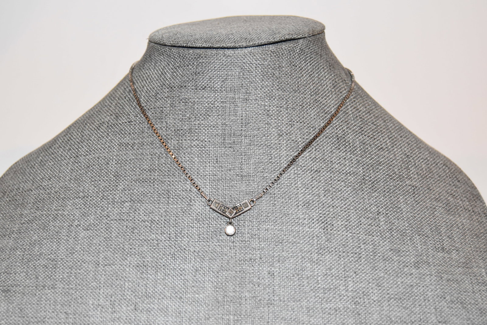 Vintage Sterling Silver JJ Marcasite pendant Necklace 14": Vintage Sterling Silver JJ Marcasite pendant Necklace 14" Please view all photos as they are part of the description and condition of this Item, Feel free to contact me with questions or picture reque