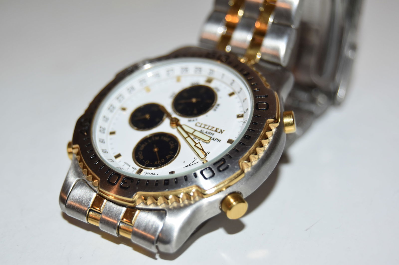 Citizen Eco-Drive sports model 6850 Chronograph Watch - Alarm - Timer works great!!! Needs battery (1 of 6)