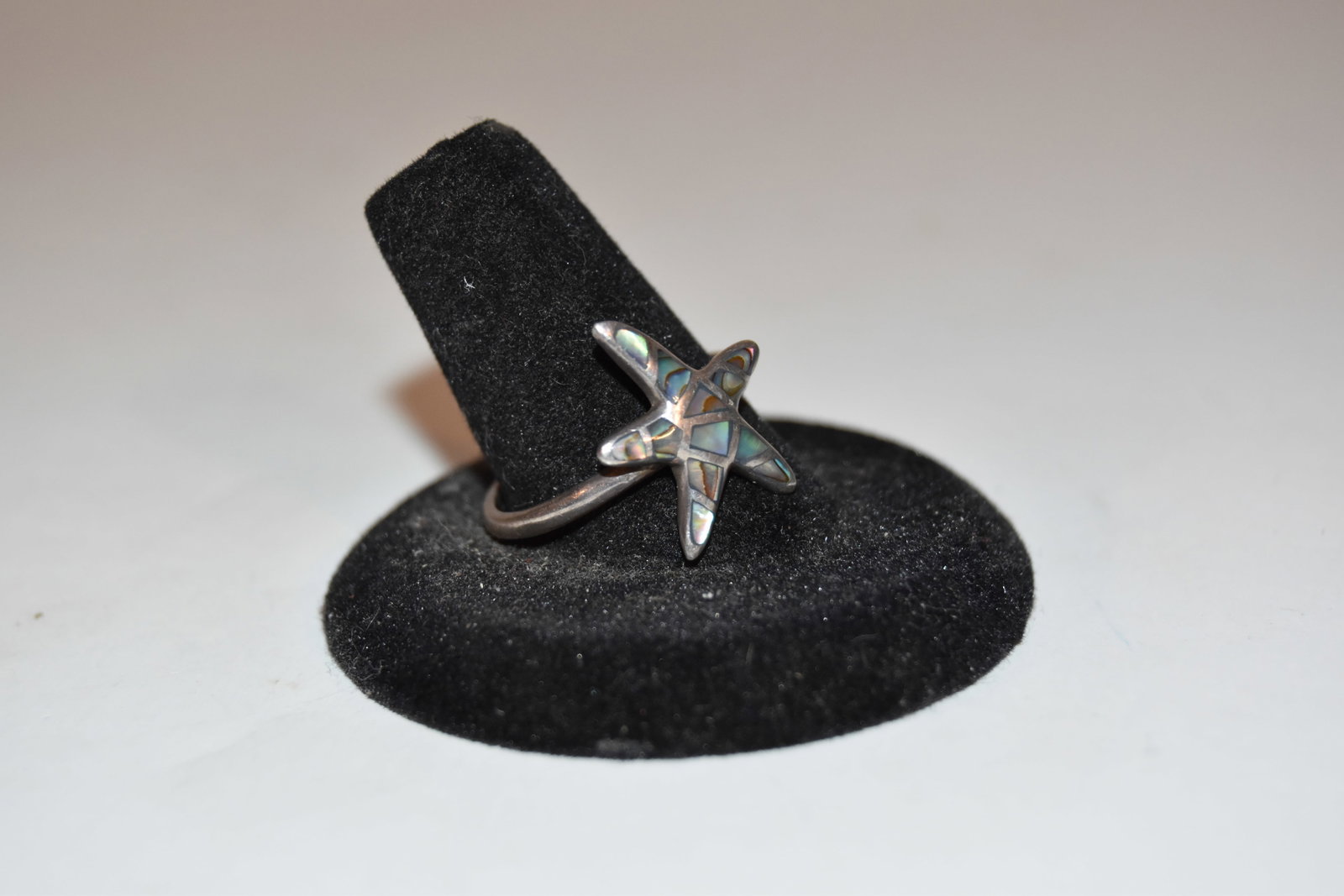 Vintage Sterling Silver Abalone starfish Ring sz 10: Vintage Sterling Silver Abalone starfish Ring sz 10 Please view all photos as they are part of the description and condition of this Item, Feel free to contact me with questions or picture requests! U