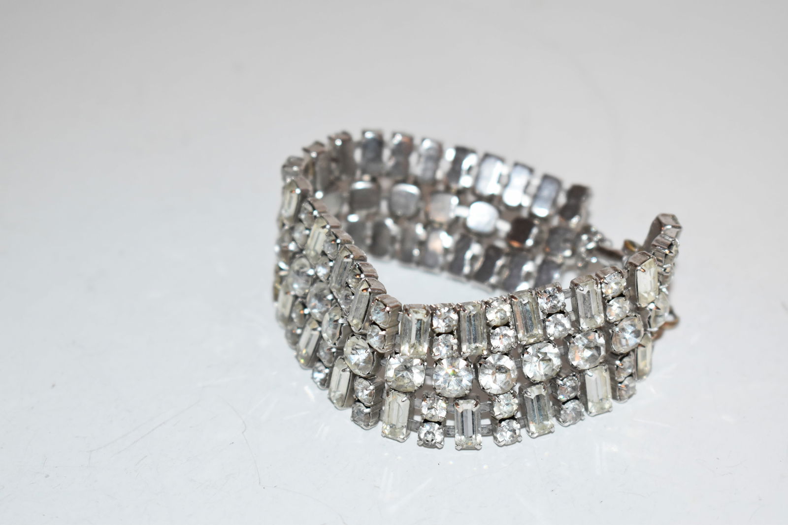 Vintage rhinestone Bracelet 6.5 (1 of 3)