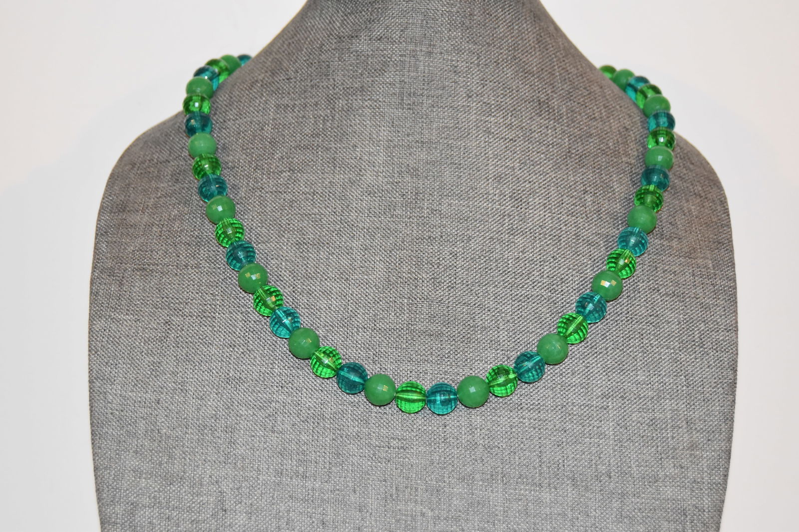 Vintage West Germany green beaded Necklace (1 of 3)