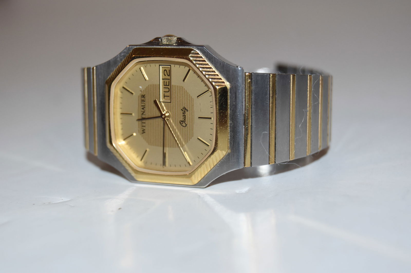 Wittnauer Quartz Watch Vintage Works Great Needs Batt Auction