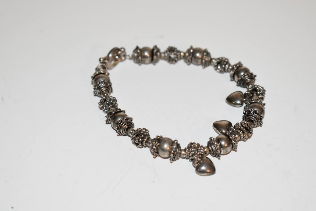 vintage silver heart charm bracelet 7": vintage silver heart charm bracelet 7" Please view all photos as they are part of the description and condition of this Item, Feel free to contact me with questions or picture requests! Used Item AS I