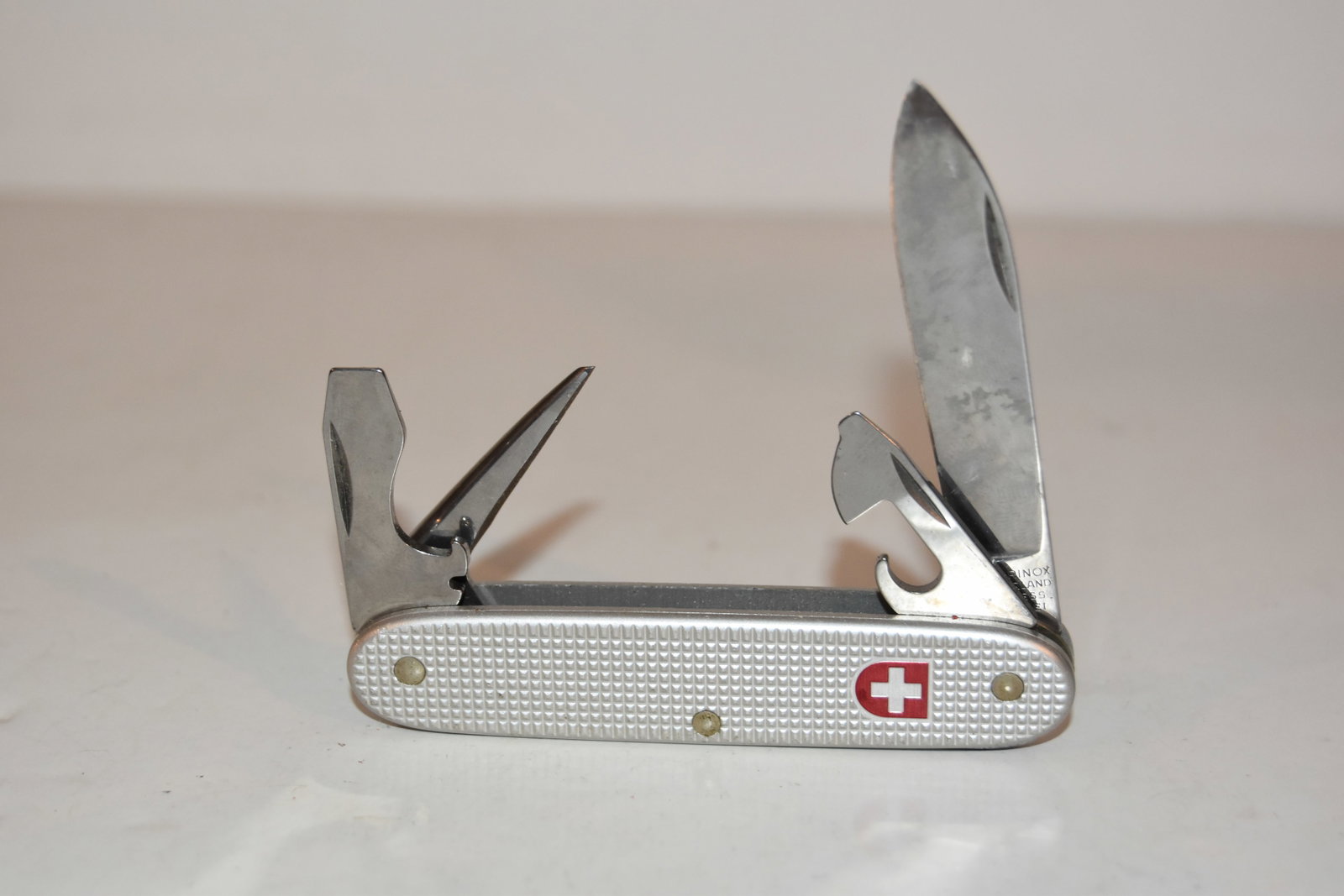 Vintage Victorinox Old Cross Rostfrei # 3 Silver Swiss Army Knife: Vintage Victorinox Old Cross Rostfrei # 3 Silver Swiss Army Knife Please view all photos as they are part of the description and condition of this Item, Feel free to contact me with questions or pictu