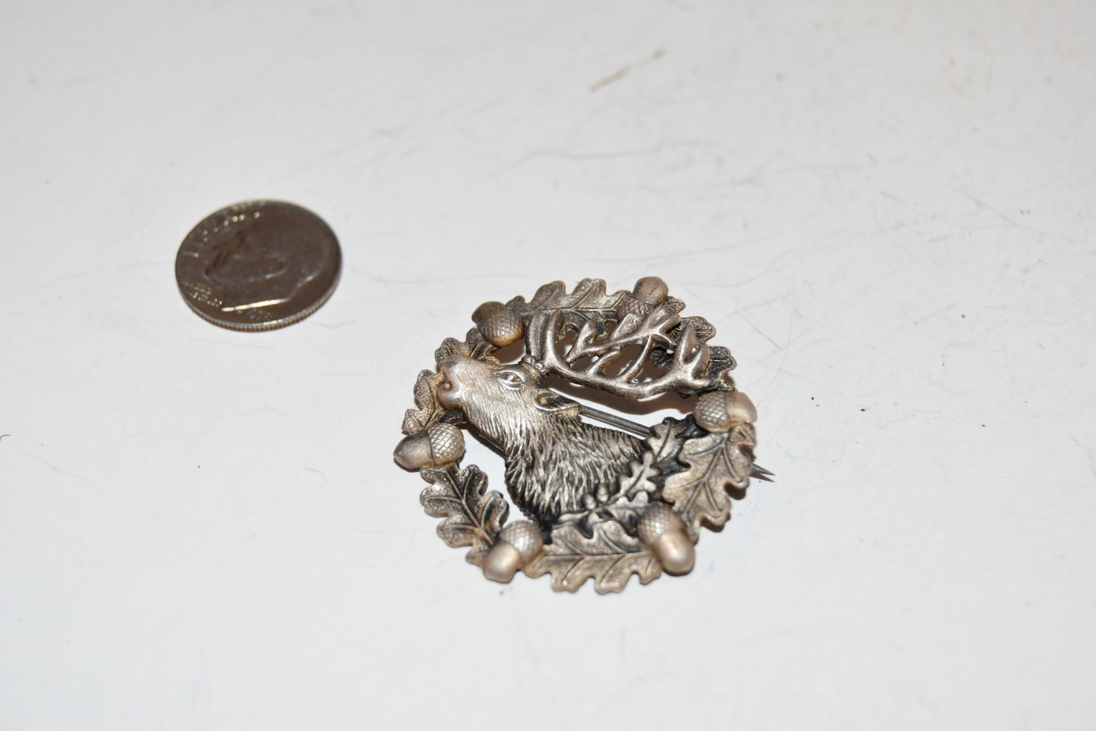 Vintage Sterling Silver moose Brooch: Vintage Sterling Silver moose Brooch Please view all photos as they are part of the description and condition of this Item, Feel free to contact me with questions or picture requests! Used Item AS IS