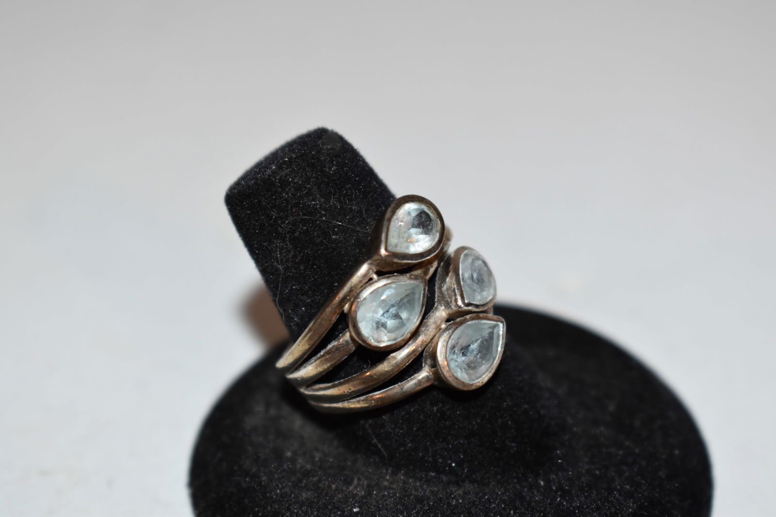 sterling silver topaz ring SZ 8 Tested (1 of 4)