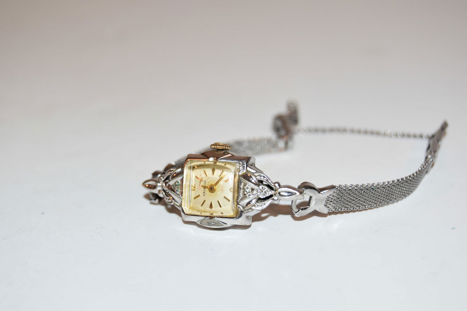 Vintage Helbros Art deco 1950’s Ladies Watch 10k Gold Filled works great!!! (1 of 3)