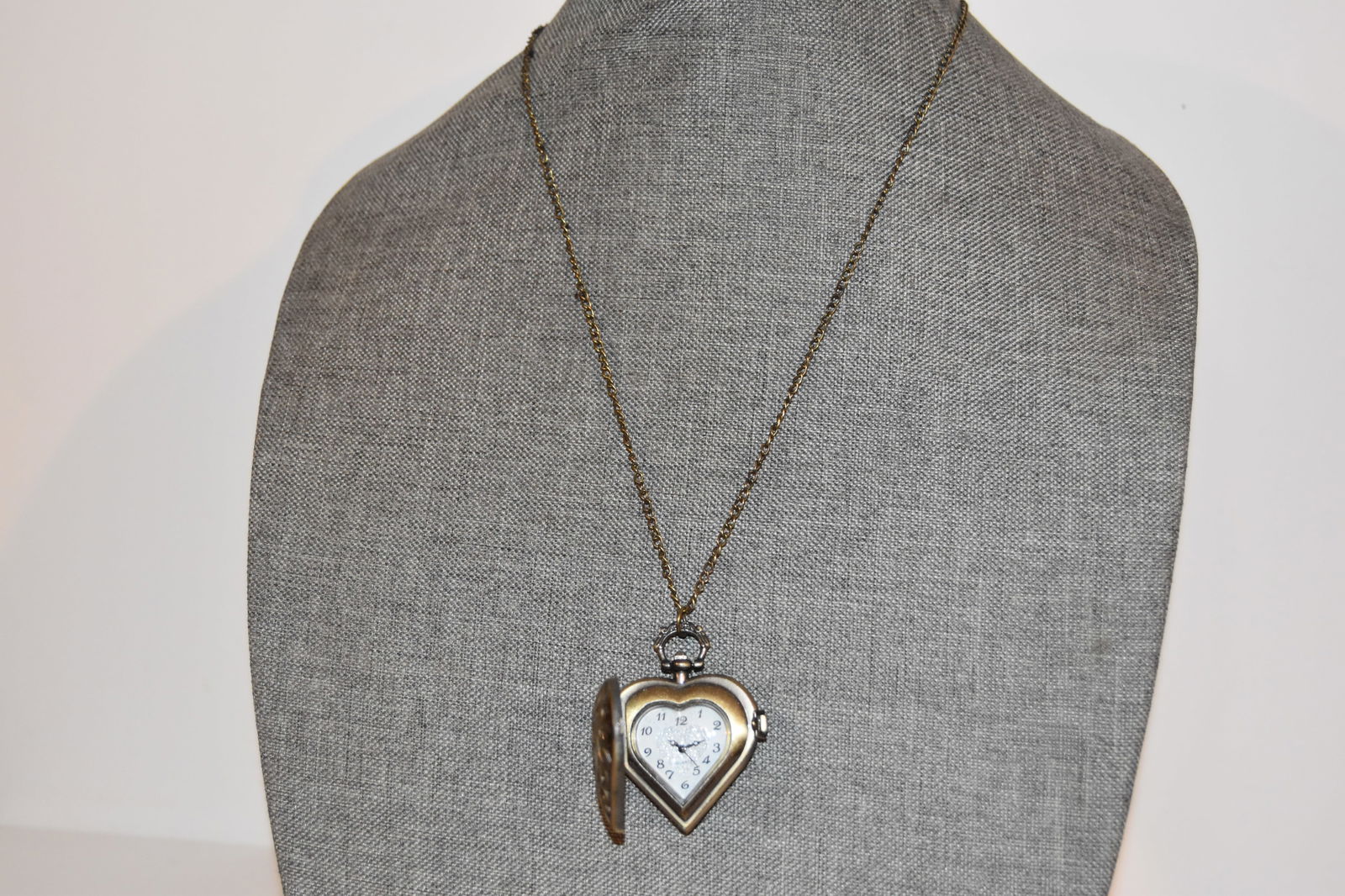 Vintage quartz watch heart pendant Necklace 30" (1 of 4)