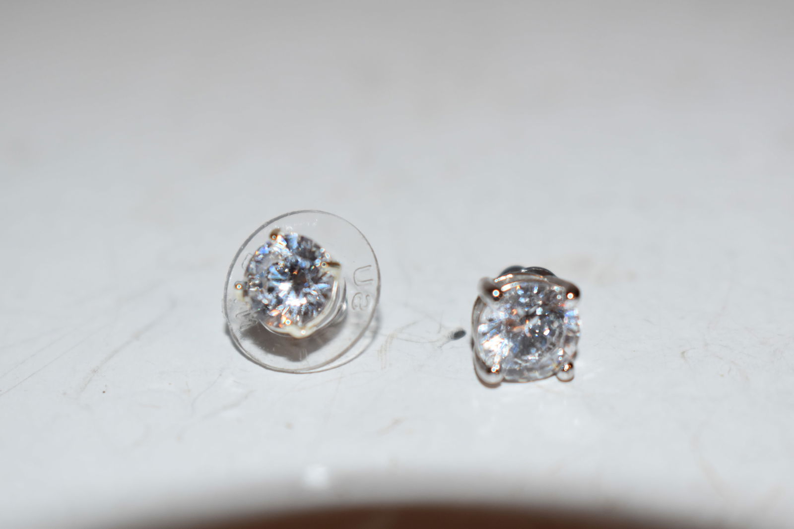 Vintage sterling Silver rhinestone post Earrings: Vintage sterling Silver rhinestone post Earrings Please view all photos as they are part of the description and condition of this Item, Feel free to contact me with questions or picture requests! Used