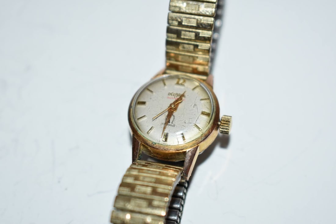 Vintage timex ladies online wrist watch