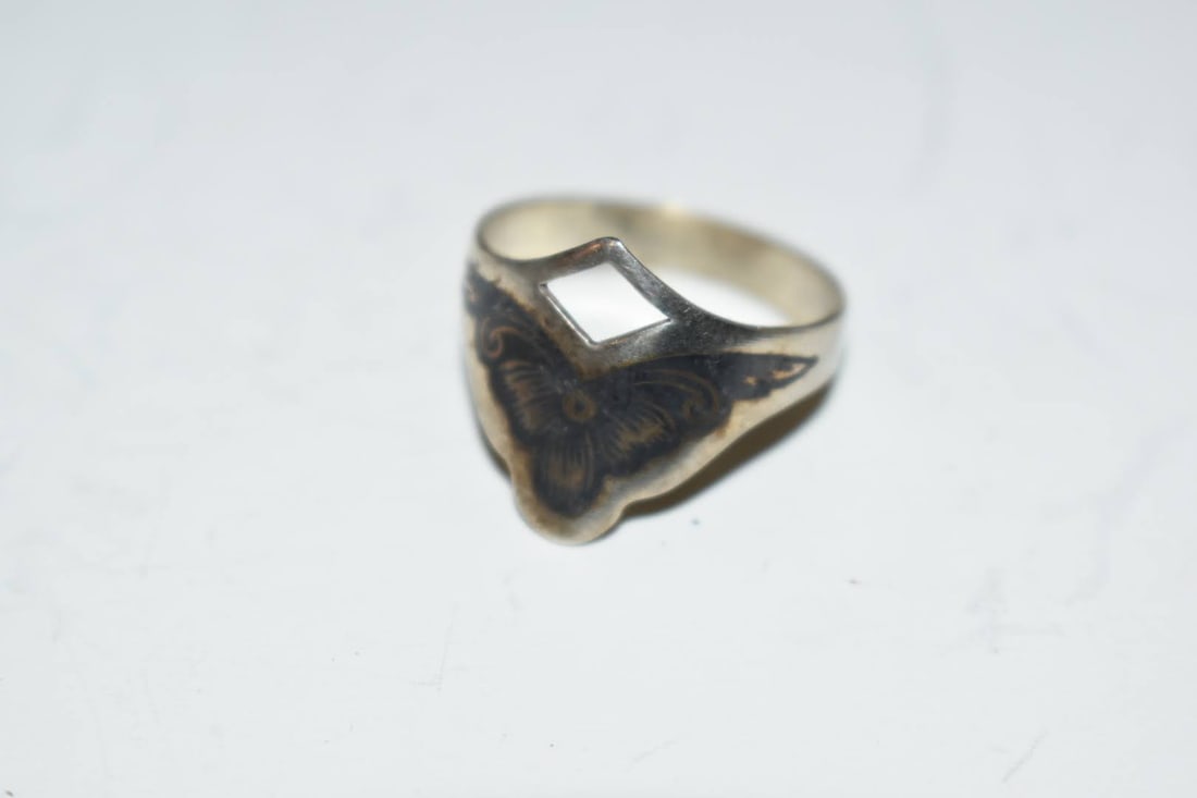 Vintage Sterling Silver Butterfly etched Ring sz 8.5 (1 of 4)