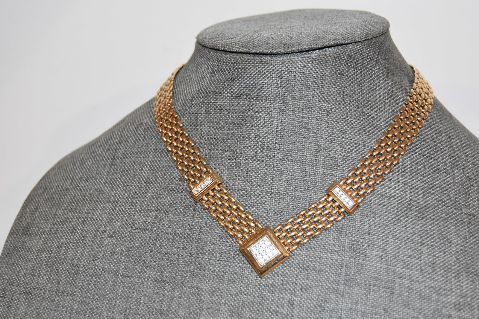 vintage heavy avon gold tone rhinestone choker necklace 11": vintage heavy avon gold tone rhinestone choker necklace 11" Please view all photos as they are part of the description and condition of this Item, Feel free to contact me with questions or picture req