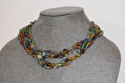 Vintage Beaded glass Necklace