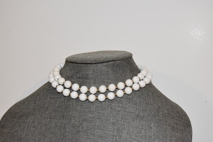 Vintage Monet White and Gold Tone Necklace