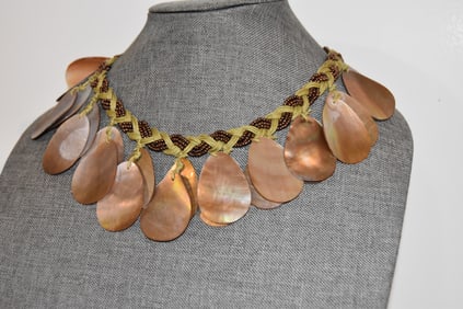 Vintage Mother of pearl chicklet Necklace