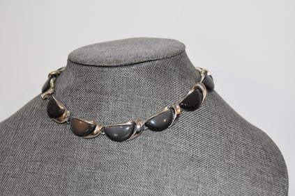 Vintage Lisner choker Necklace