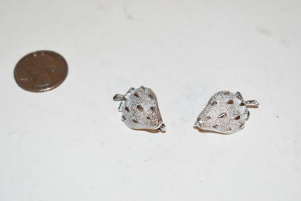 Vintage silver tone sarah cov Earrings