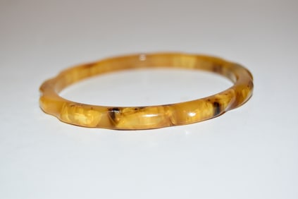 Vintage 1/4" Bakelite Carved Bracelet Butterscotch 8"