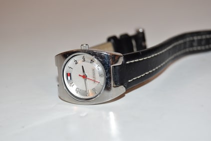 tommy hilfiger watch working great!!!