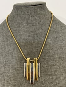 Vintage Avon large pendant Neckalace