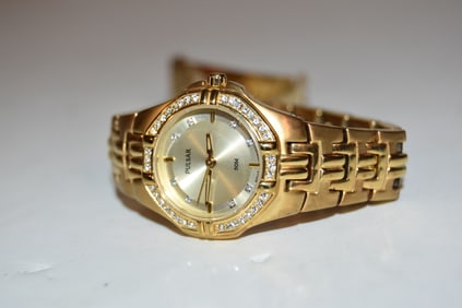 Pulsar Women's Watch VX51-X416 Quartz Gold Tone Stainless Steel Crystals Accent