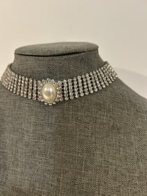 Vintage Elegant rhinestone pendant Necklace