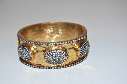 Vintage rhinestone hinged Bracelet 8"