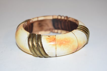 Vintage Antique Bovine Bone/Brass Hinged Bangle Bracelet Pin Closure