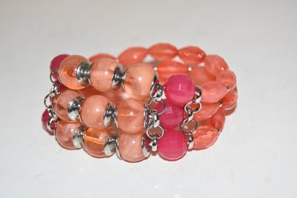 Vintage beaded pink stretch Bracelet