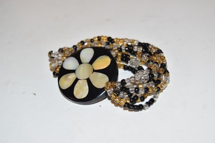 Vintage mother of pearl stretch Bracelet