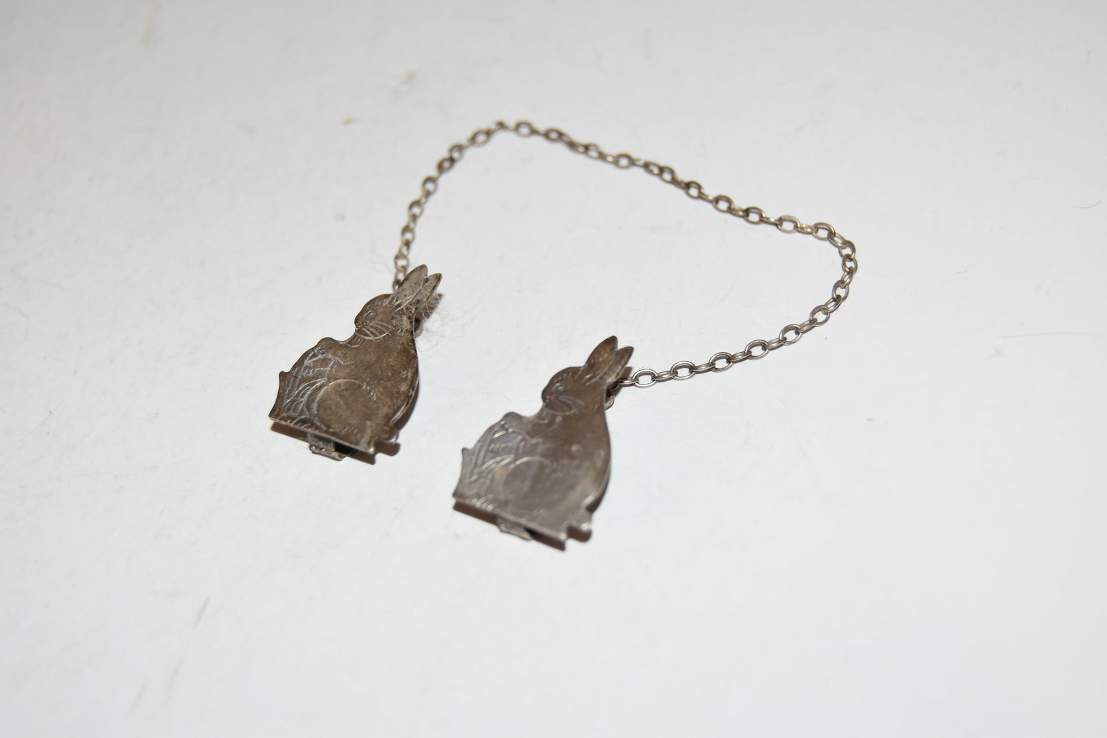 Vtg Sterling Silver Webster Co Easter Bunny Peter Rabbit Tie Scarf Sweater Clip (1 of 3)