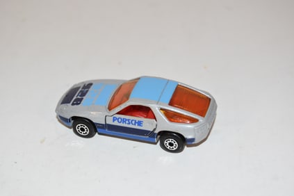 Matchbox Porsche 928 car in grey and Blue Vintage Diecast Toy Model Car New