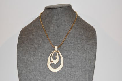 Vintage Necklace D&G Dolce Gabbana gold tone enamel