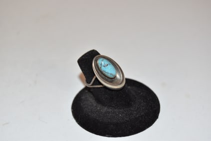 Vintage sterling silver Turquoise ring sz 7