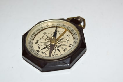 Vintage 1940s-50s TAYLOR Official Boy Scouts of America COMPASS Nice!!!!