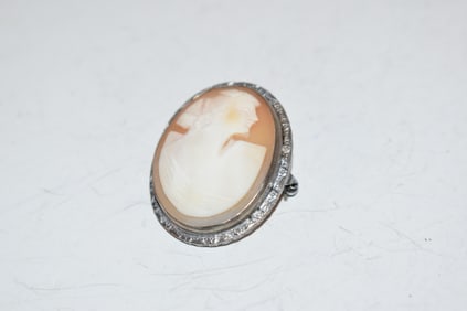 Vintage Sterling Silver Cameo Brooch