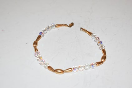 vintage beaded bracelet 7"