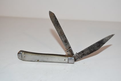 Vintage Two Blade Sabre Japan Pocket Knife Pearl Handle 617