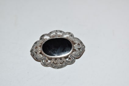 Vintage Sterling Silver marcasite onyx Brooch