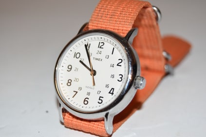 Vintage Men's Timex Indiglo Quartz Watch Works