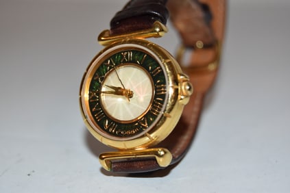 Vintage Women's Fossil Watch Leather Band Abalone Face Pyramid/Prism Crystal works great!!!