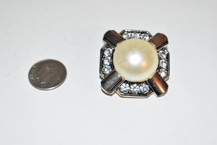 Vintage Rhinestone Brooch