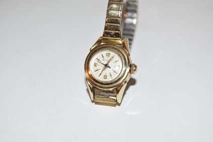 Vintage Wittnauer Watch 10K Gold Filled, 17 Jewel- Working In Good Condition