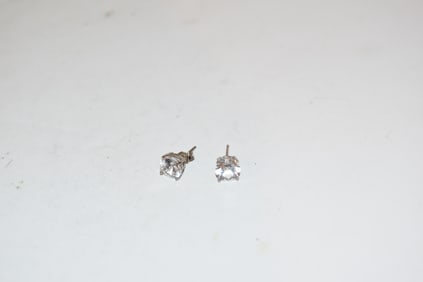 Vintage Sterling Silver lab grown post diamonds Earrings