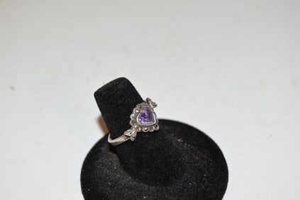 Vintage Sterling Silver Amethyst Ring sz 5