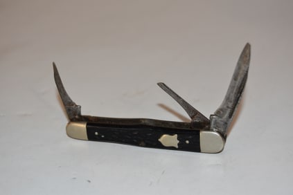 Old Vintage Antique Camillus New York 72 Swell Center Whittler Pocket Knife worn blades
