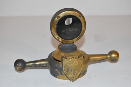 Fancy Boyce Stutz Motometer on Flip Open Radiator Cap